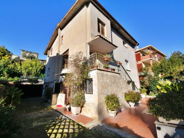 appartamento in vendita a Roma in zona Selva Candida