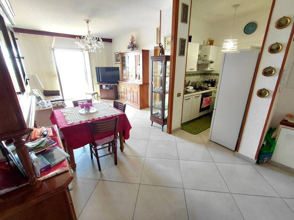 appartamento in vendita a Roma in zona Castel Fusano