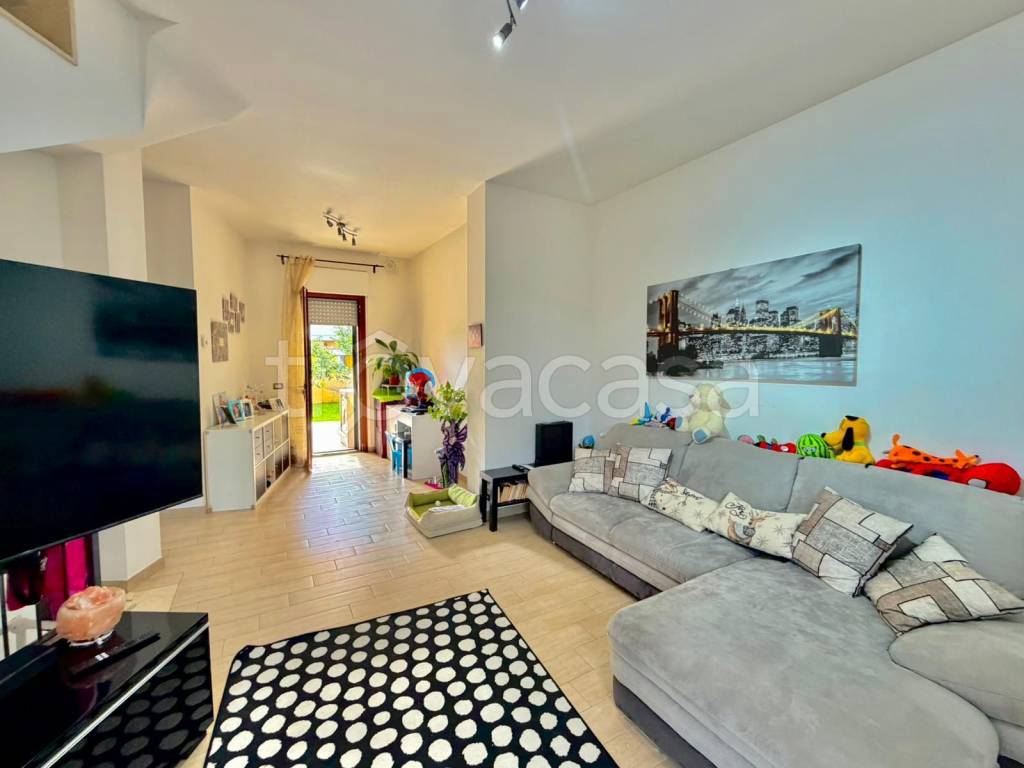 casa indipendente in vendita a Roma in zona Massimina/Casal Lumbroso