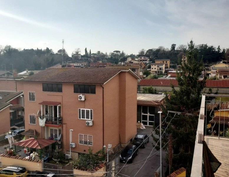 appartamento in vendita a Roma in zona Selva Candida