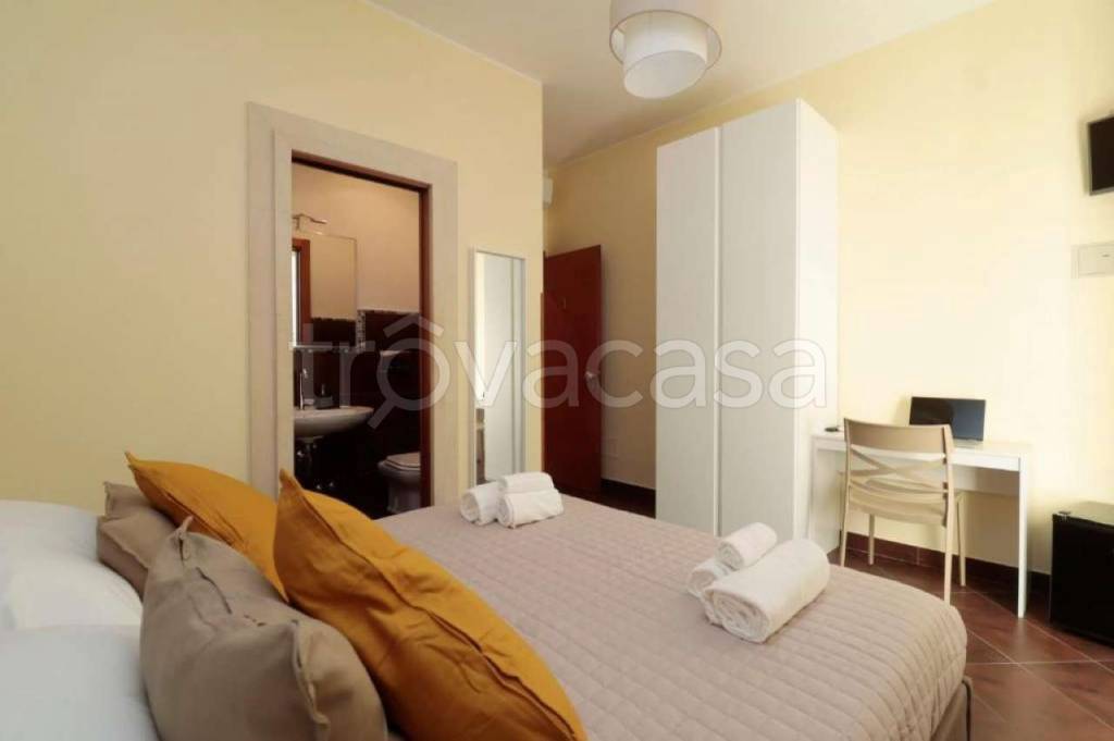 negozio in vendita a Roma in zona Ostia