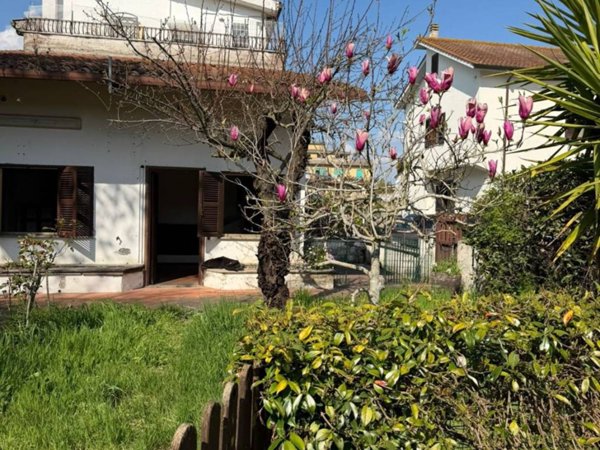 casa indipendente in vendita a Roma in zona Olgiata