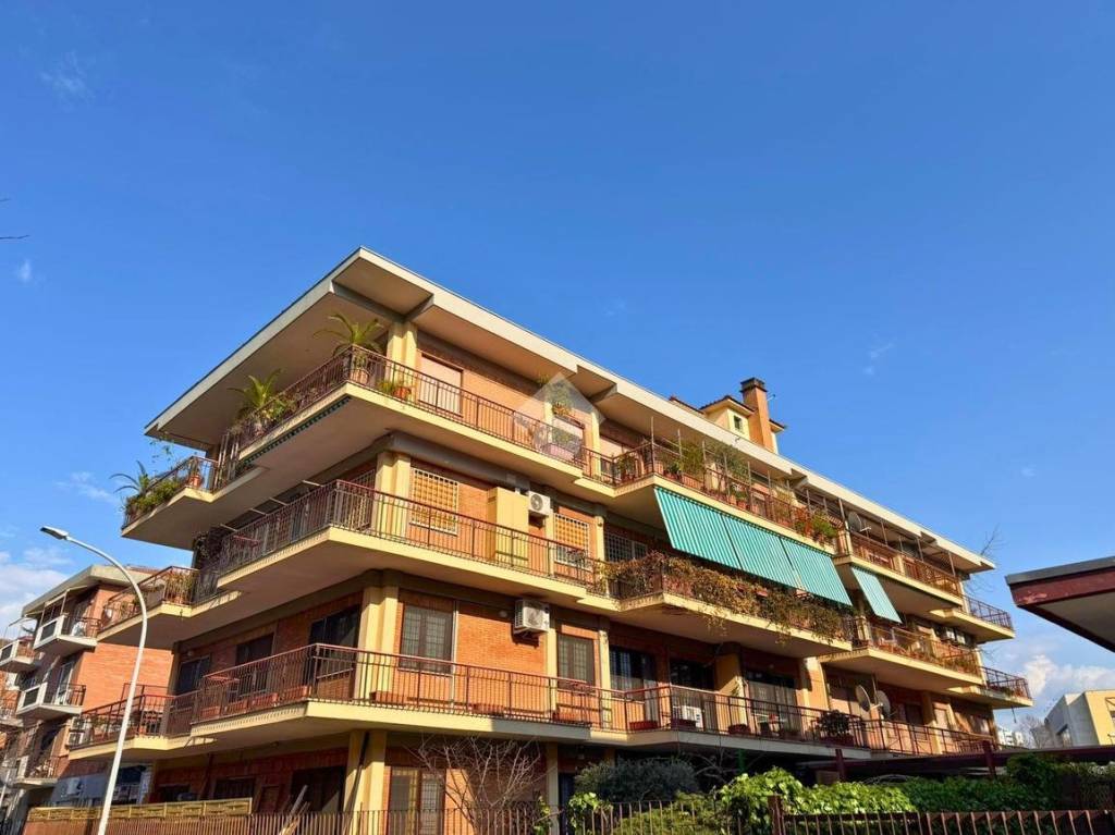 appartamento in vendita a Roma in zona Dragona/Bagnoletto