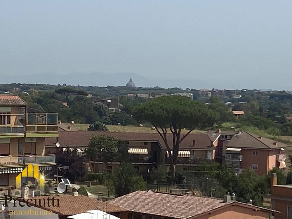 appartamento in vendita a Roma in zona Corviale