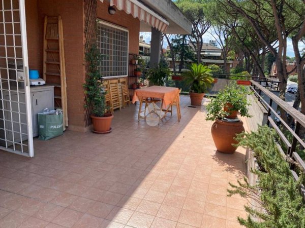 appartamento in vendita a Roma in zona Romanina