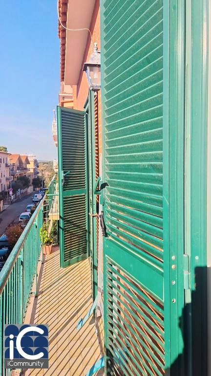 appartamento in vendita a Roma in zona Tomba di Nerone