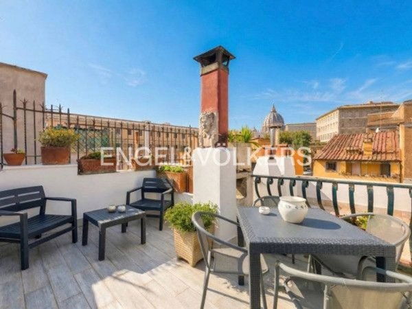 appartamento in vendita a Roma in zona Rione Borgo