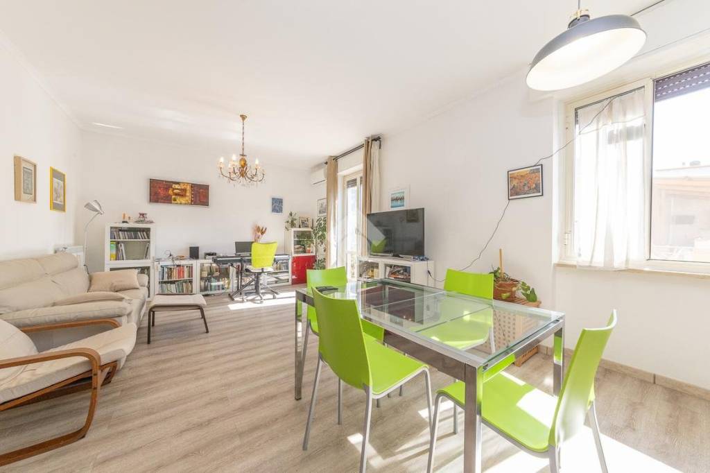 appartamento in vendita a Roma in zona Trastevere