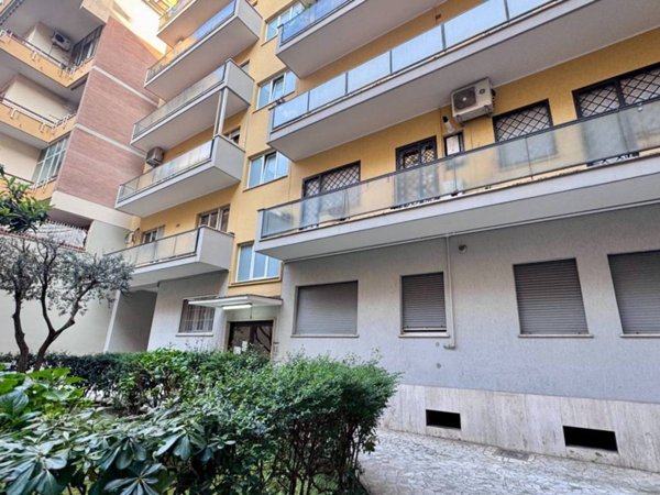 appartamento in vendita a Roma in zona Ostia