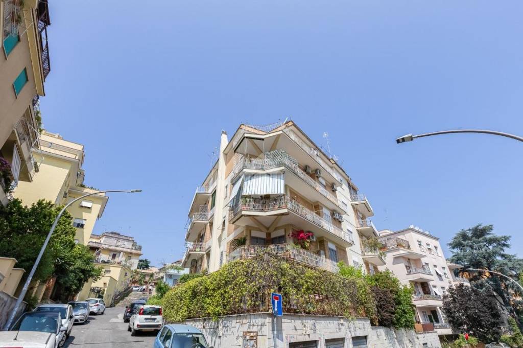 appartamento in vendita a Roma in zona Monte Sacro/Talenti
