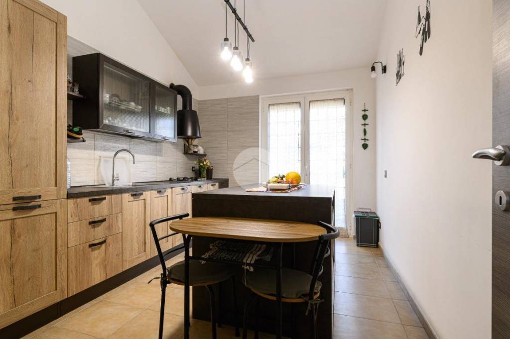 casa indipendente in vendita a Roma in zona Massimina/Casal Lumbroso