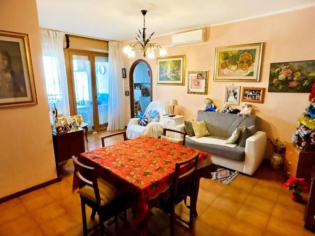 appartamento in vendita a Roma in zona Monte Sacro/Talenti