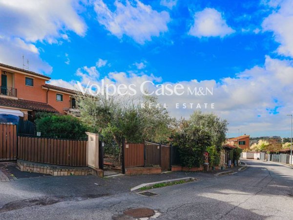 casa indipendente in vendita a Roma in zona Salario