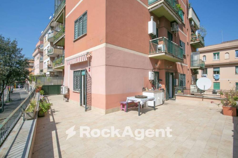 appartamento in vendita a Roma in zona Gianicolense