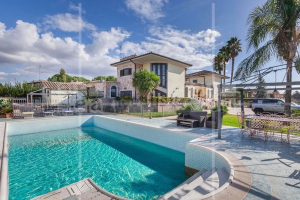 casa indipendente in vendita a Roma in zona Monte Sacro/Talenti