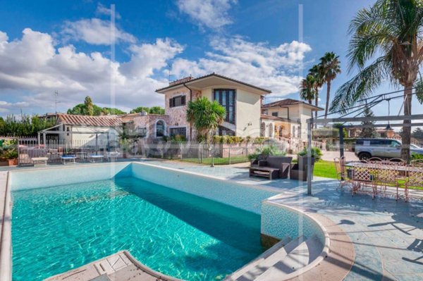 casa indipendente in vendita a Roma in zona Casal Boccone