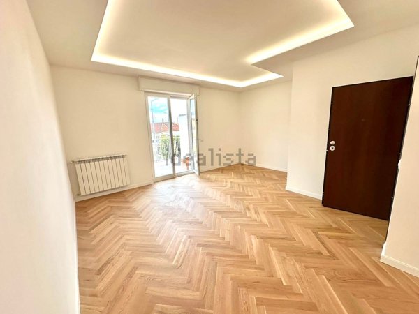 appartamento in vendita a Roma in zona Ardeatino