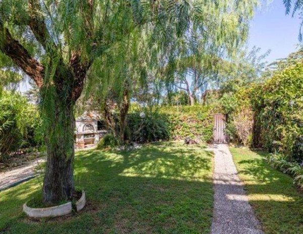 casa indipendente in vendita a Roma in zona Axa