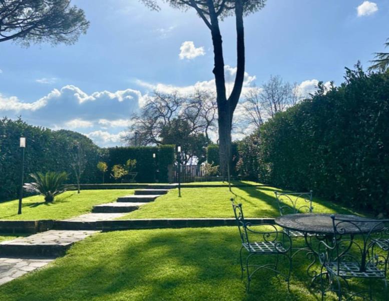 casa indipendente in vendita a Roma in zona Olgiata
