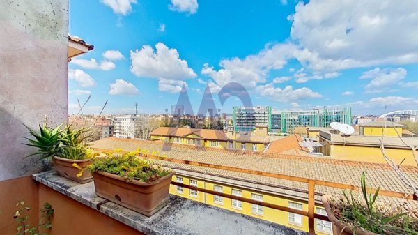appartamento in vendita a Roma in zona Ostiense