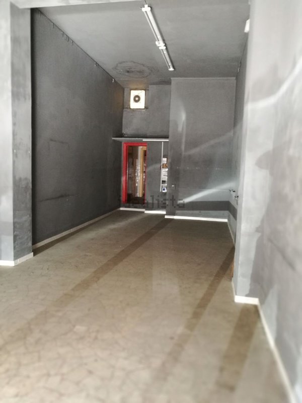 locale commerciale in vendita a Roma in zona Prenestino-Labicano