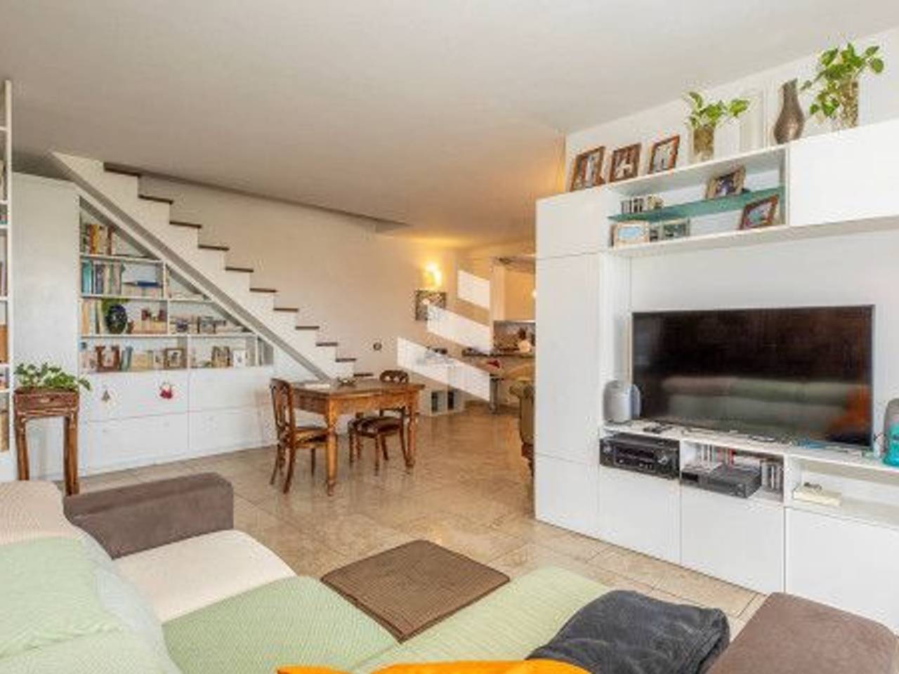 appartamento in vendita a Roma in zona Castel di Leva