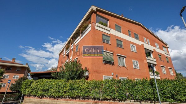 appartamento in vendita a Roma in zona Castel di Leva