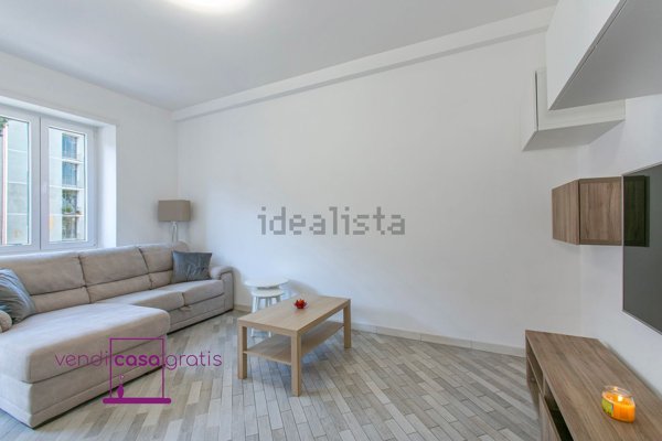 appartamento in vendita a Roma in zona Appio Claudio