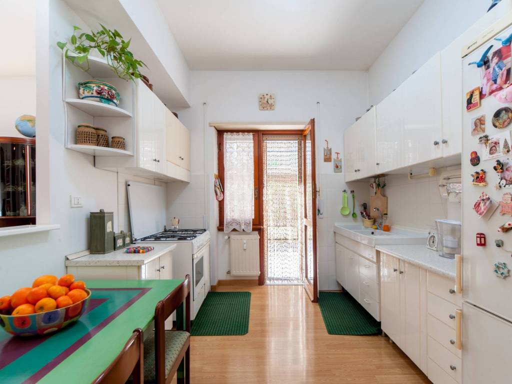appartamento in vendita a Roma in zona Ostia