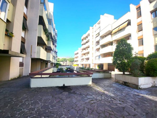 appartamento in vendita a Roma in zona Giuliano Dalmata