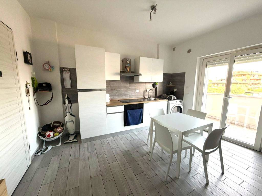 appartamento in vendita a Roma in zona Selva Candida