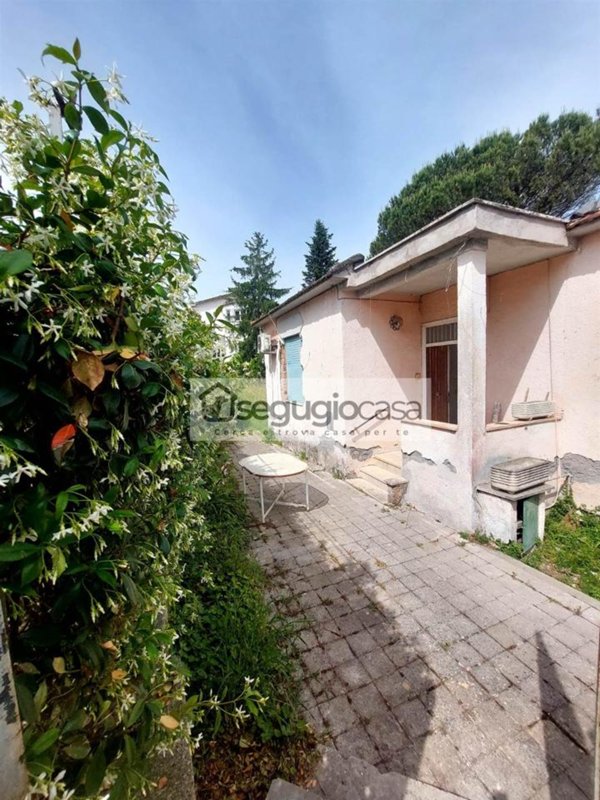 casa indipendente in vendita a Roma in zona Tor di Quinto