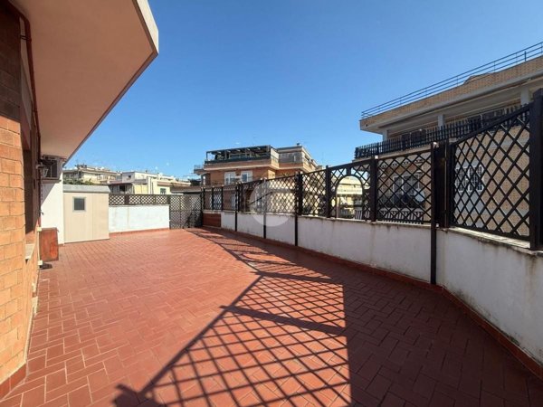 appartamento in vendita a Roma in zona Monte Sacro/Talenti