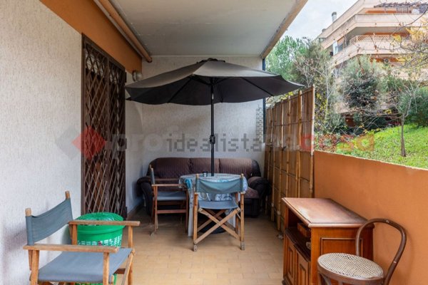 appartamento in vendita a Roma in zona Ponte di Nona