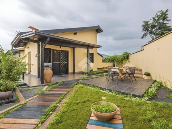 casa indipendente in vendita a Roma in zona Casal Morena