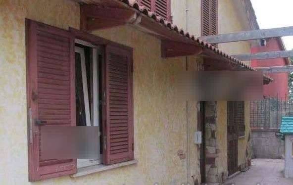 casa indipendente in vendita a Roma in zona Finocchio