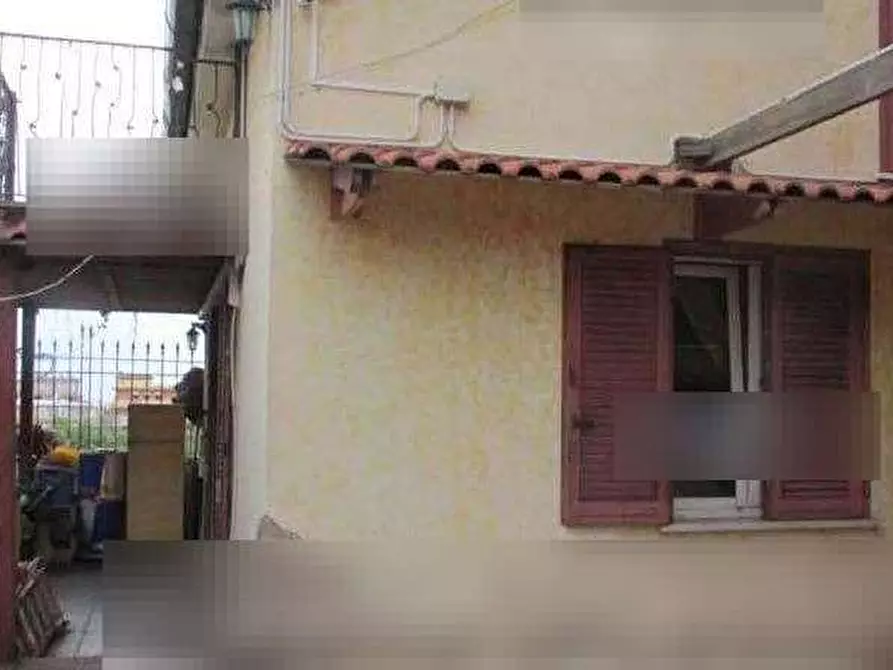 casa indipendente in vendita a Roma in zona Finocchio
