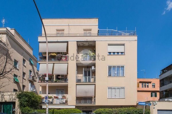 appartamento in vendita a Roma in zona Gianicolense