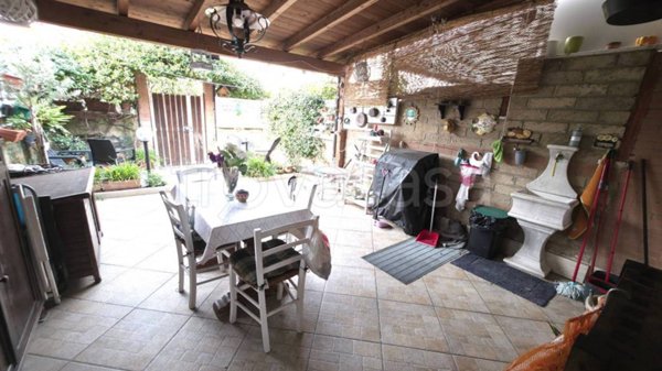 casa indipendente in vendita a Roma in zona Settecamini