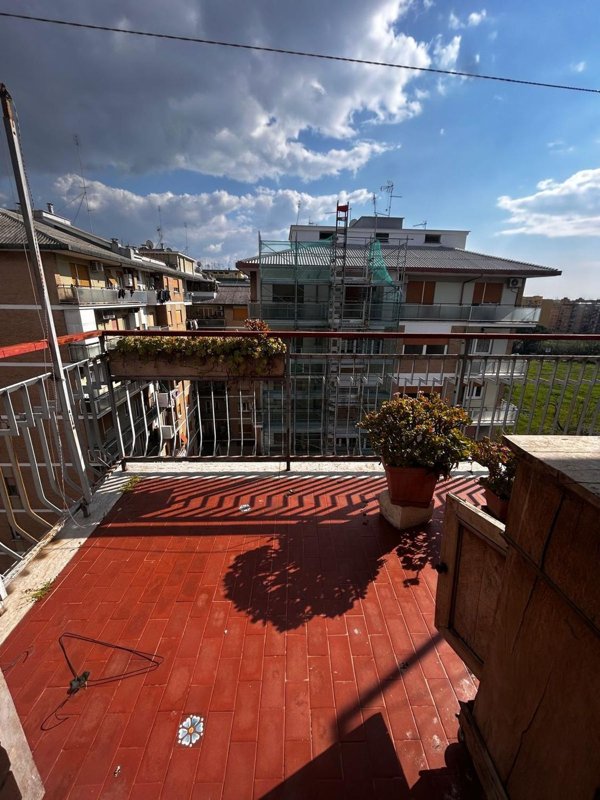 appartamento in vendita a Roma in zona Collatino