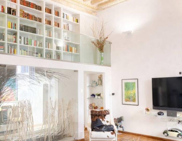 appartamento in vendita a Roma in zona Parione/Sant'Eustachio