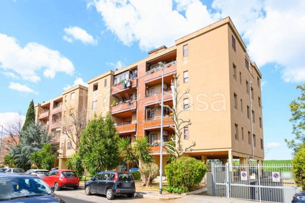 appartamento in vendita a Roma in zona Settecamini