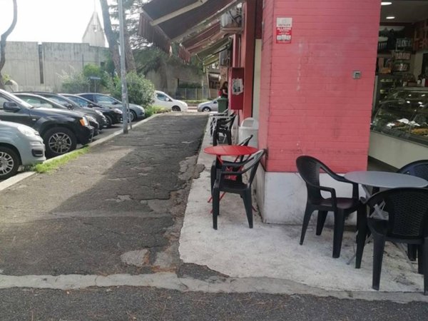 negozio in vendita a Roma in zona Tor Vergata/Torrenova