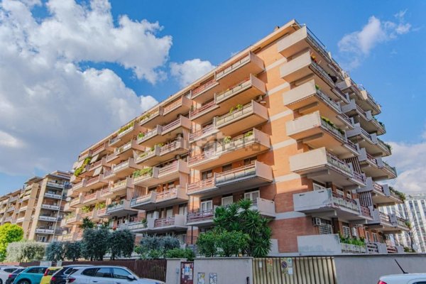 appartamento in vendita a Roma in zona EUR