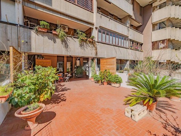 appartamento in vendita a Roma in zona EUR