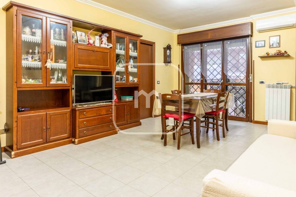 appartamento in vendita a Roma in zona Ponte di Nona