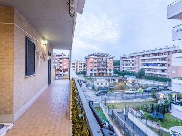 appartamento in vendita a Roma in zona Ponte di Nona