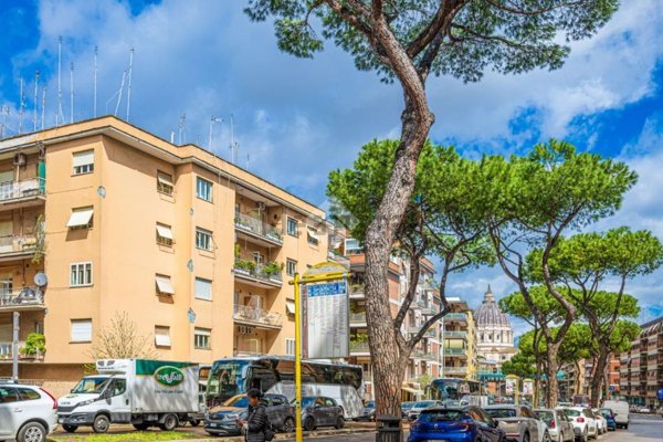 appartamento in vendita a Roma in zona Aurelio