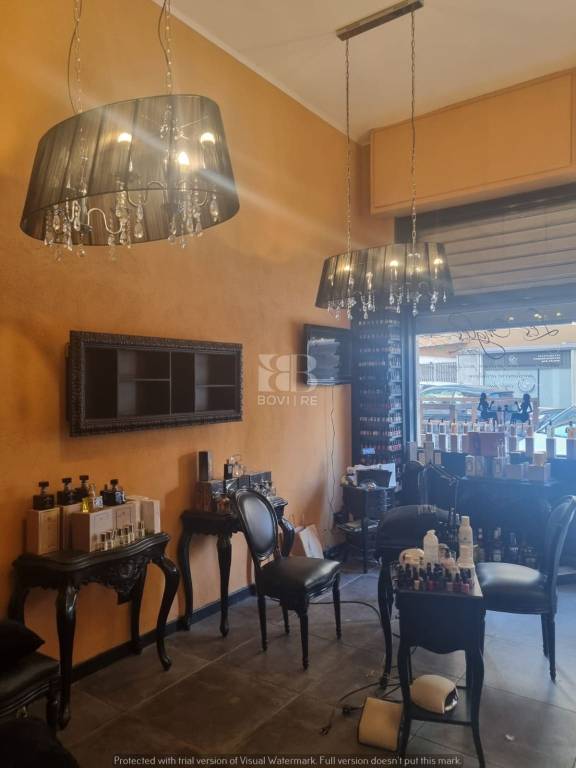 negozio in vendita a Roma in zona Tor di Quinto