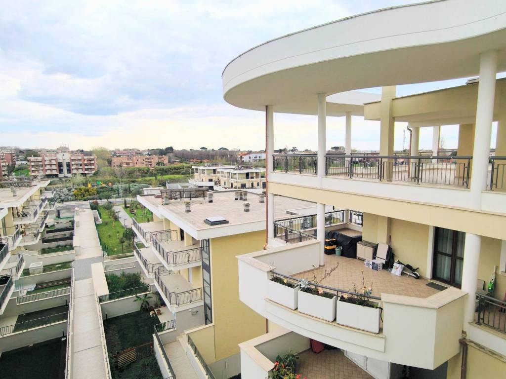 appartamento in vendita a Roma in zona Acilia